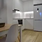 Nuevo En Totalmente Reformado Con Parking Privado Apartment *