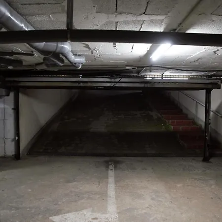 Appartamento Nuevo En Totalmente Reformado Con Parking Privado *