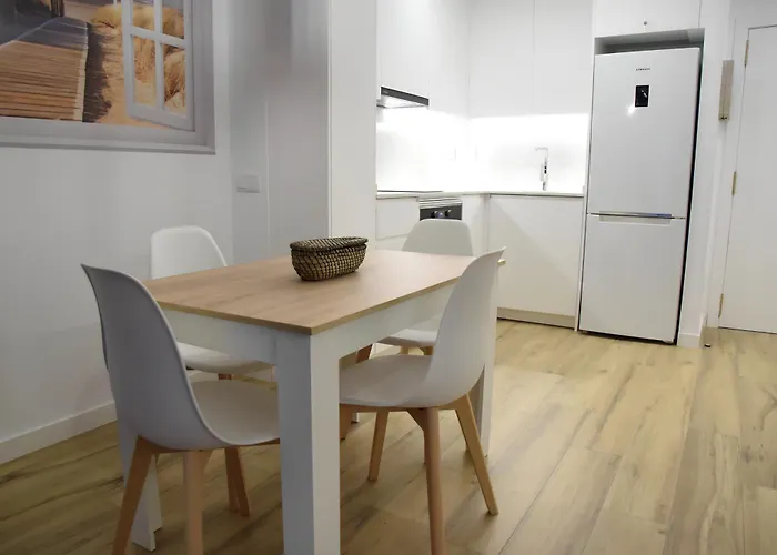 Nuevo En Totalmente Reformado Con Parking Privado