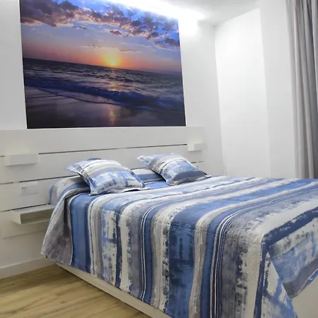 Nuevo En Totalmente Reformado Con Parking Privado *