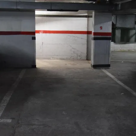 Nuevo En Totalmente Reformado Con Parking Privado * カレーリャ