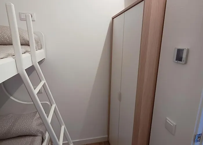 アパート Nuevo En Totalmente Reformado Con Parking Privado カレーリャ